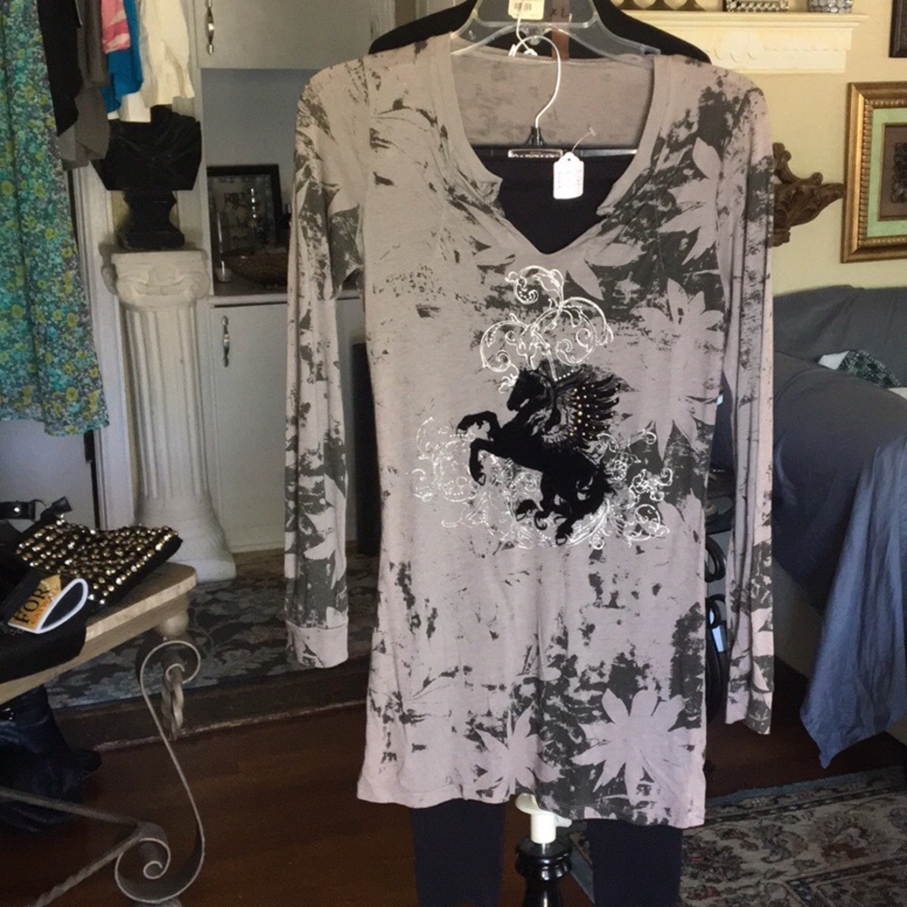 Women’s shirt / leggings set